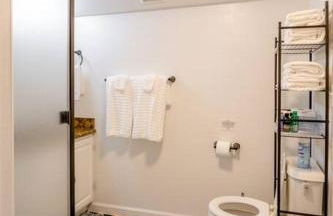 *2bdr Victorian Home away from Home - *Central Loc - Foto 12