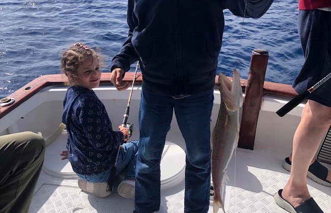 Capitán Manolis Pesca con barbacoa en el barco - Foto 33