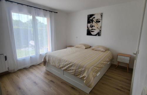 2025 Reno 2-Bed Escape w pool Min to GolfCources - Foto 14