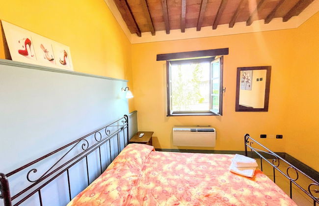 Apt 5 Aircon, Wifi, Infinity Pool, Jacuzzi, Gardens Incredible! Sleeps 4 - Photo 8