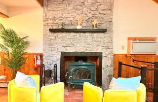 Bethel Escape Hot Tub 4 beds Game Room and Fire pit Fully Stocked Kitchen - Foto 20