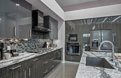 Luxury 6BR Villa w Pool & Cinema 4mi to Disney - Foto 46