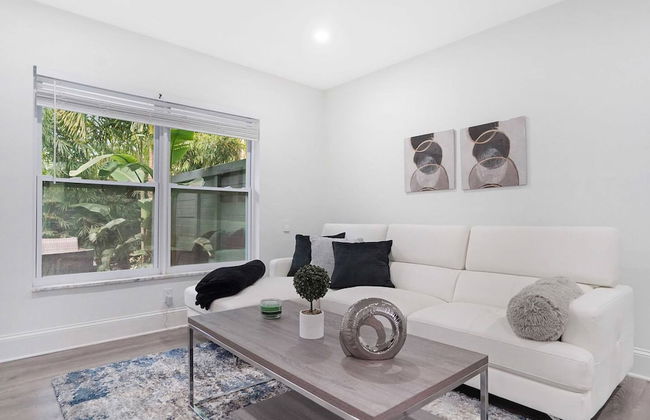 BnB Hyperion Brand New 2b2b Retreat w Patio - Foto 3