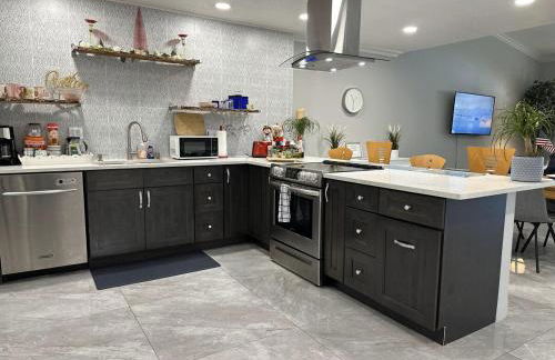 Newly Renovated Villa with Hot Tub - Foto 26