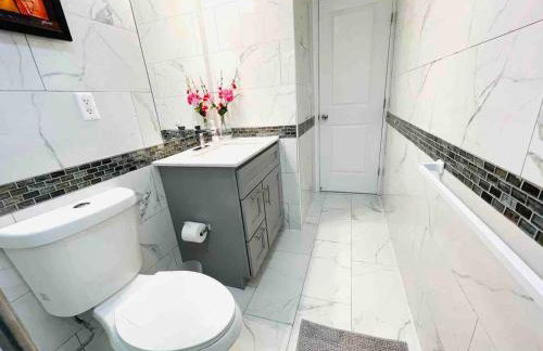 Downtown City Hall close by Kimmel Center 1BD - Photo 19