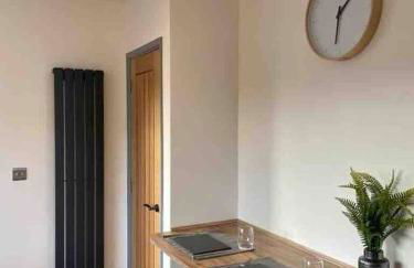 Modern Coastal 2 Bedroom Home to Relax and Unwind - Foto 20