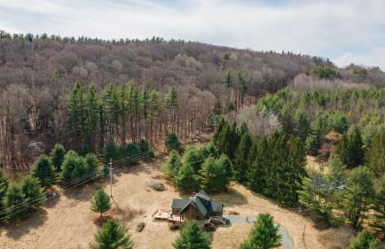 Secluded w/ Deck Views, Hot Tub, & Ping Pong Hudson in the Berks by Avantstay - Foto 91