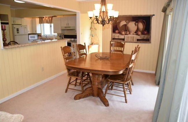 Seven Springs 2 Bedroom Deluxe Condo with Private Deck! by RedAwning - Foto 18