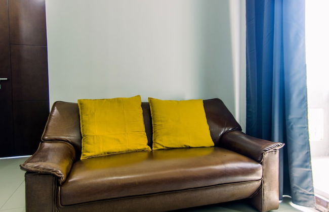 Stunning and Comfy 2BR (No Kitchen) at Sky Terrace Apartment - Foto 9