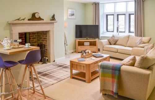 Addycombe Cottage - Photo 3