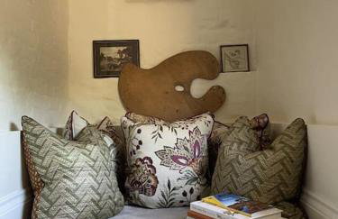 Holly Cottage, 2, Northbrook Park, Farnham-up to 6 adults - Photo 19