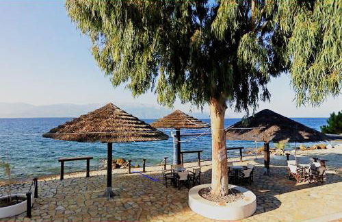 Steinturm mit Dach-Terrasse zwischen Fluß, Meer und Gebirge- Spiti Pirgos - Foto 57