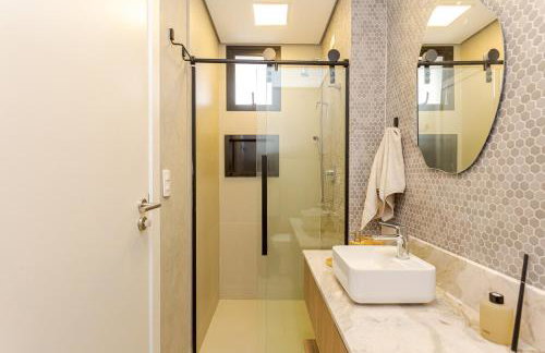 Oxy 77 Batel - Home Club com piscina, academia, lavanderia, gocoffee - Foto 15