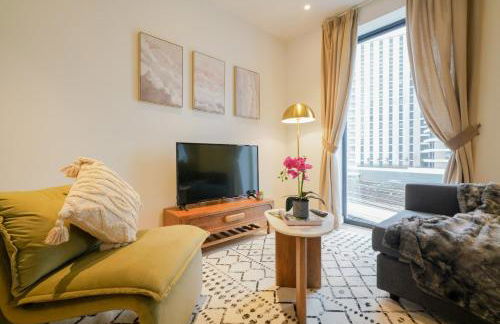 Executive 1 Bed Apartment in Central London near Victoria Station FREE WIFI by City Stay Aparts London - Photo 3