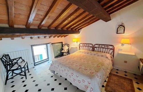 Mansarda con solarium panoramico su centro storico di Sarteano vicino alle famose terme della Val d'Orcia - Photo 29