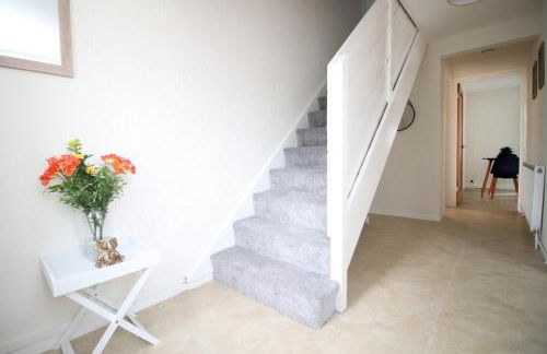 Family Home in the Charming Coastal Town of Barry - Foto 16