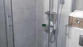 Appartement T2 Chic and White avec WIFI - Foto 3, Shower