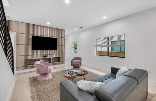 Luxury Home with Inter Miami Theme - Photo 17