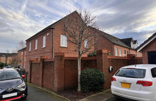 Cosy detached 3-bed, free parking, near Manchester - Foto 46