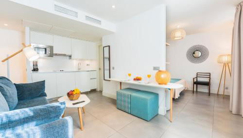 Debambú Larios - Photo 4