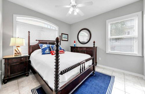 The Spyglass a 5 bed 3 bath house that sleeps 14 and just 67 steps from the beach - Foto 50