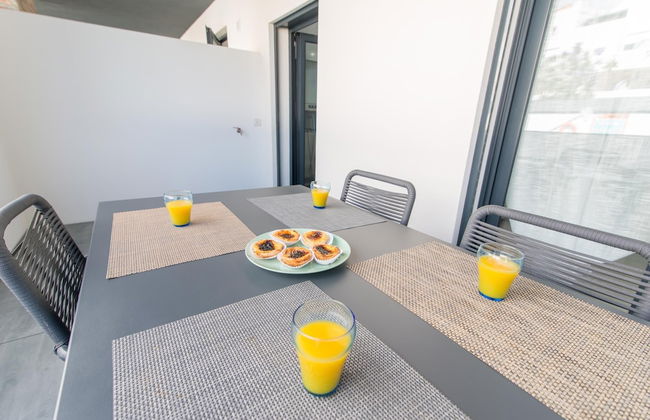 800m From the Boat to Praia das Cabanas, With Pool, Terrace, Wifi and air con - Foto 11