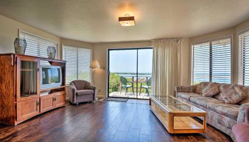 Smith River Vintage Cabin Oceanfront Deck and Views - Foto 2