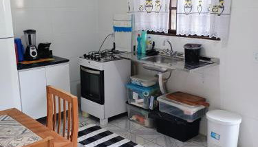 Casa aconchegante com churrasqueira e piscina para um ambiente familiar - Foto 5