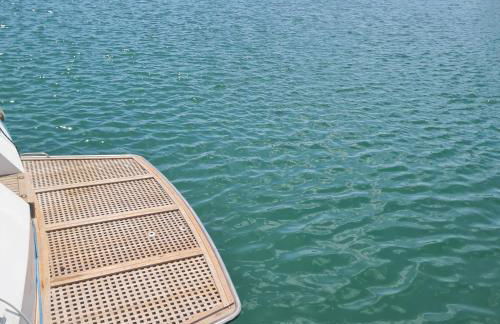 Nuit insolite bateau à quai - Port Saint Louis du Rhône - Foto 32