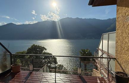 Lago Maggiore- Casa Roccia-Ferienwohnung in Pino sulla Sponda - Foto 1