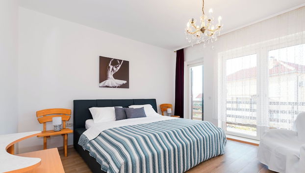 Spacious 2 Bedroom Apartment With Balcony - Foto 2, Habitación