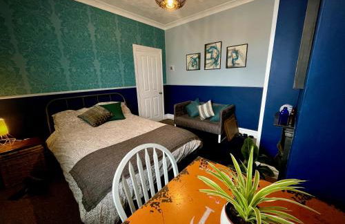Stylish and artistic flat in Southend on Sea - 2 Double Bedrooms, Free on-street parking - Foto 24