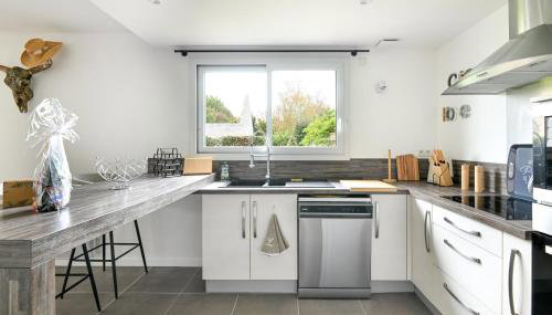 House of Travels - Proche Plage - Foto 2, stove