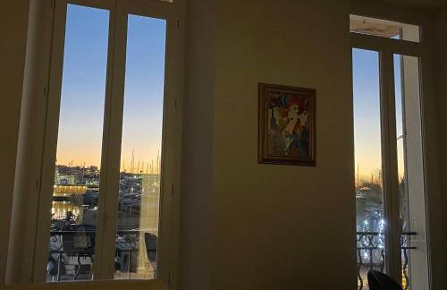 Cannes Old Port, SEAFRONT & SEAVIEWS new reversible air conditioning - Photo 47