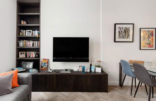 Modern Apartment & Rooms at Charing Cross - Photo 23