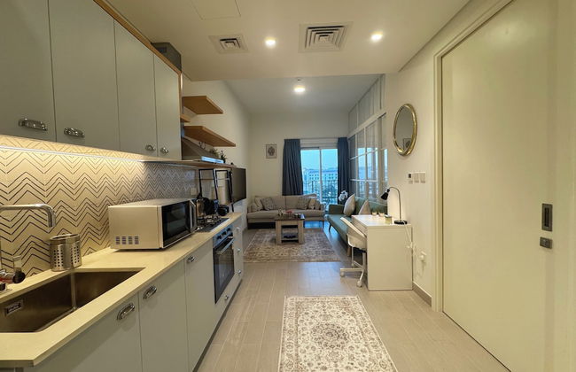 Central 1BHK in Dubai Hills. Burj View - Photo 2