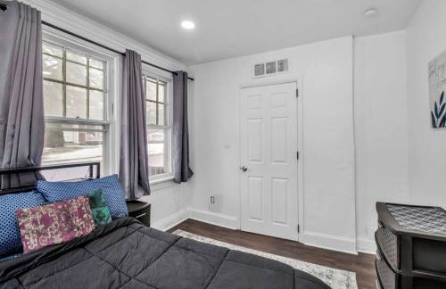 Spacious 4BR Near UB Niagara Falls - Pet Friendly - Photo 22