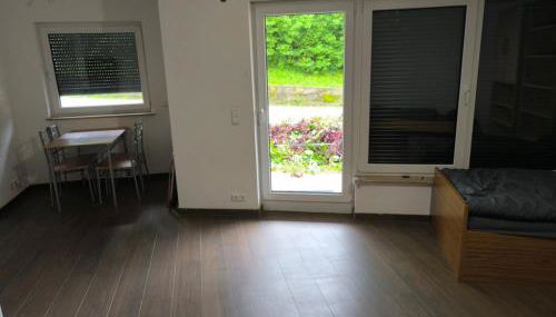 Mobilierte Wohnung- 2 Zimmer - Küche - WLAN - Parken - Foto 2