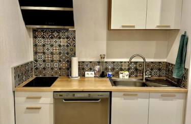 T3 Sauna Box-Parking gratuit Monplaisir-Lumière - Foto 2