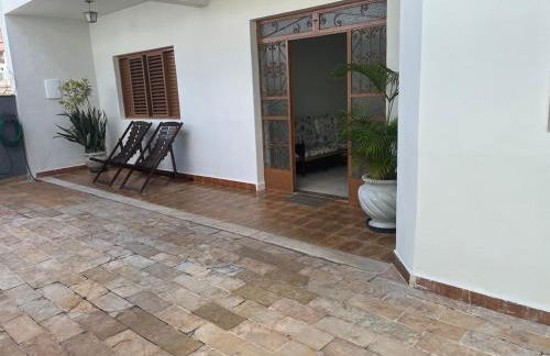 Casa Alceste - próxima ao Centro Histórico - 10 min a pé - E com garagem - Foto 3