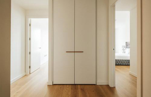 LUXURY 3 Bed 3 Bath Apartment in Central London - Photo 5