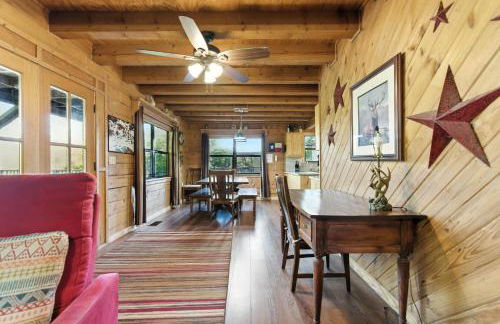Frio Rivers Edge in the Heart of Hill Country cabin - Foto 10