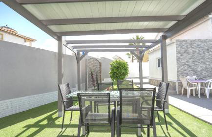 Modern Detached 4 Bed 3 Bath Villa with private pool close to all amenities - Foto 43