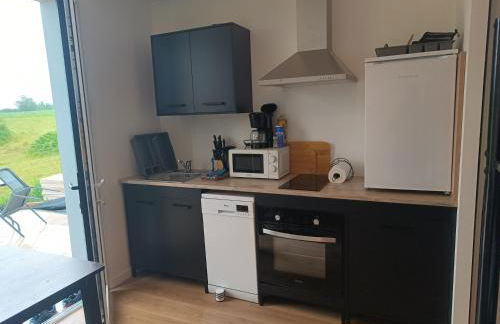 Studio 2 à 4 personnes, 12 kilomètres du parc du Puy du F - Photo 5