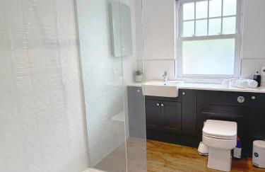 1 Bed & 1 Sofa Bed Alpine Style Ground Floor Apartment - Foto 17