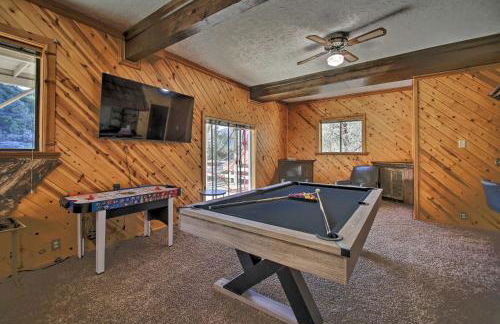 Luxe Escape with Decks, Mtn Views, Game Room! - Foto 28