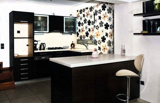 City & Sea Two Floor Flat with View Next to Metro - Foto 8