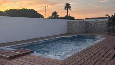 Villa avec piscine privée entre terre, ville et mer - Foto 2