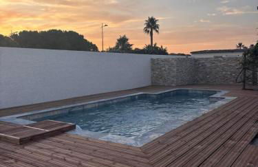 Villa avec piscine privée entre terre, ville et mer - Foto 2