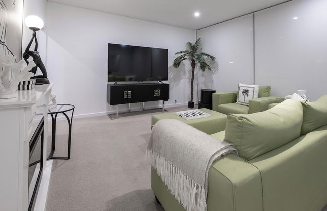 Apartments by the International - Foto 18